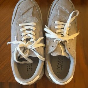 TOMS Light Gray Casual Shoes with White Accents